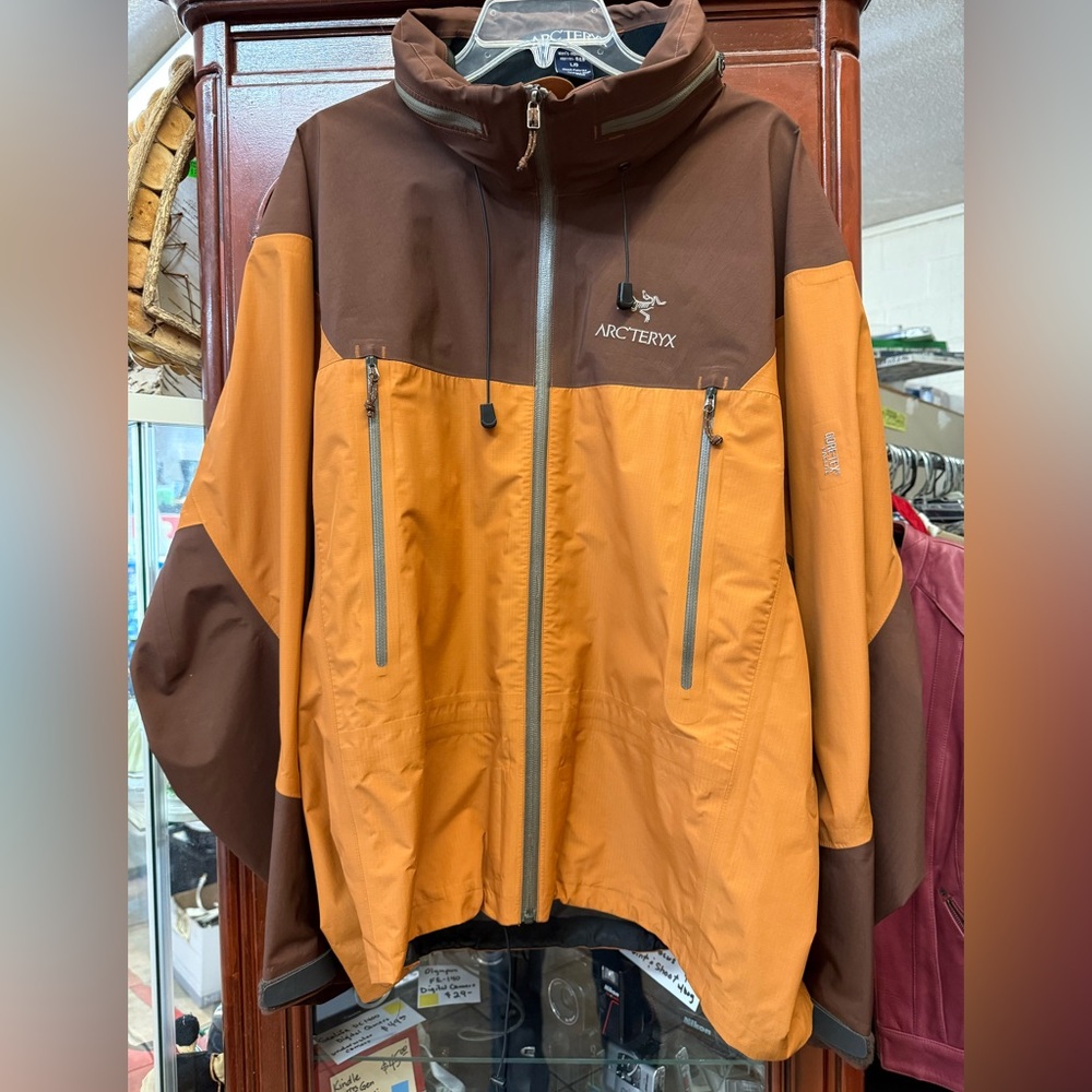 ARC’TERYX goretex paclite jacket ski snowboard soft shell waterproof raincoat